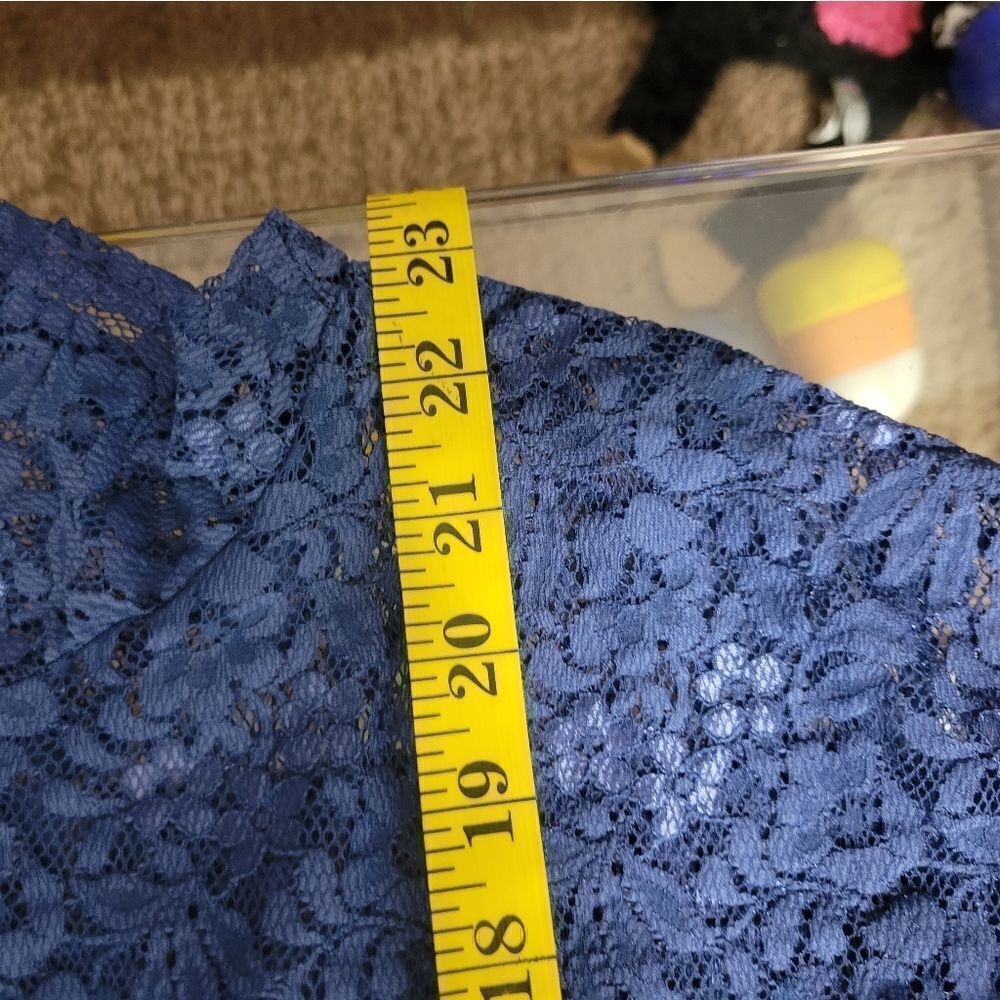 Lace Top‎ - Picture 9 of 10